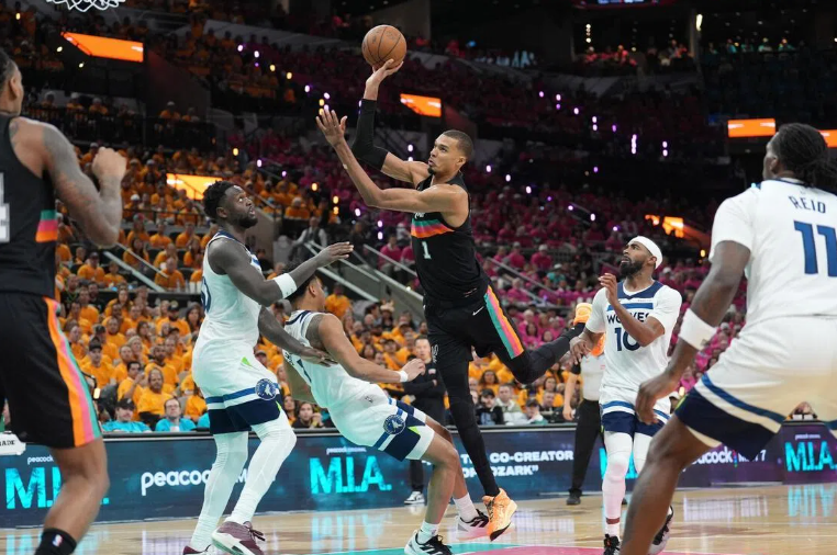 NBA直播比赛前瞻:马刺半西决对手森林狼G2能否扳回一城
